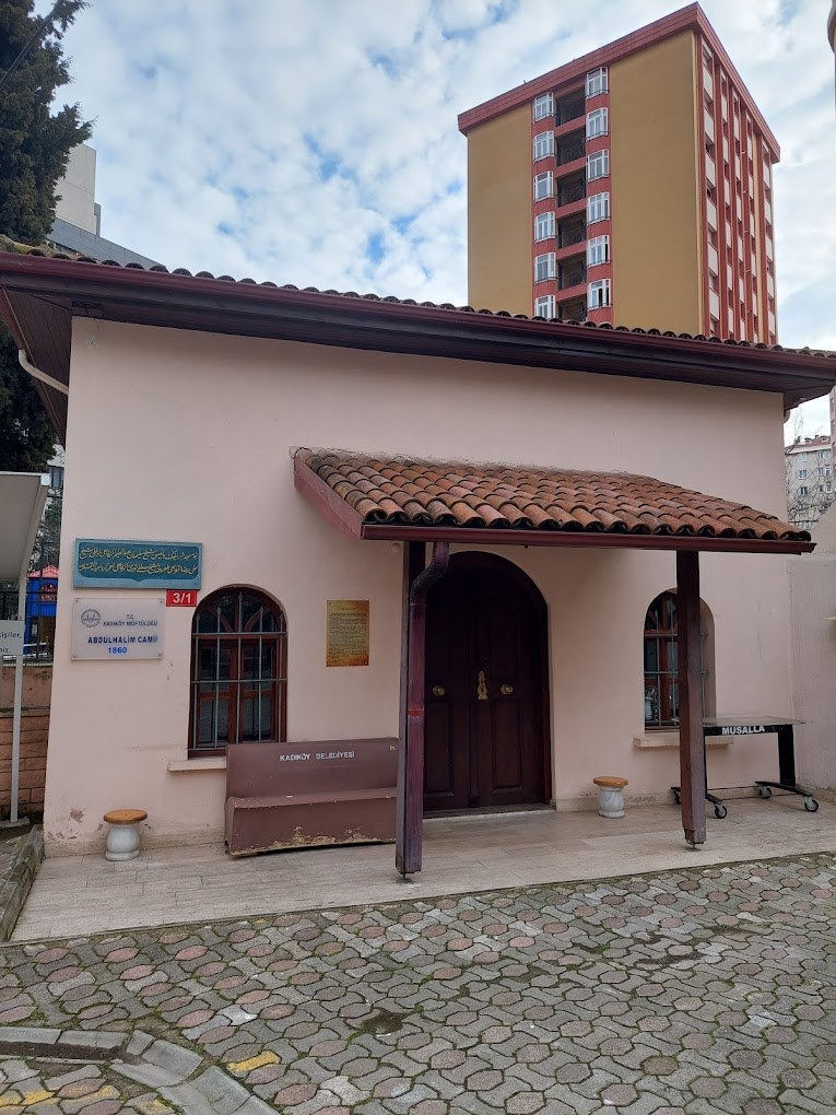 Abdülhalim Camii