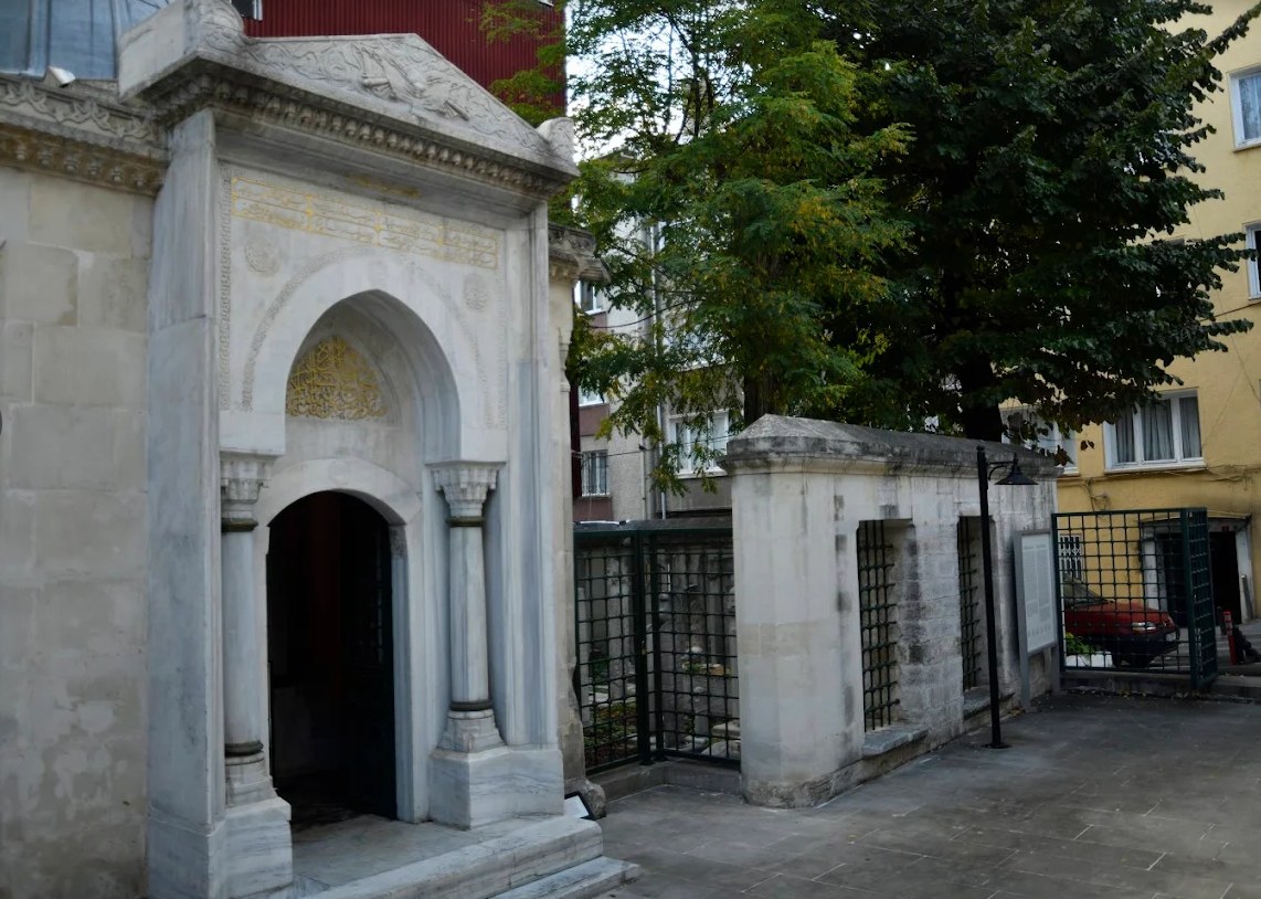 Ahmed Cevad Paşa Türbesi