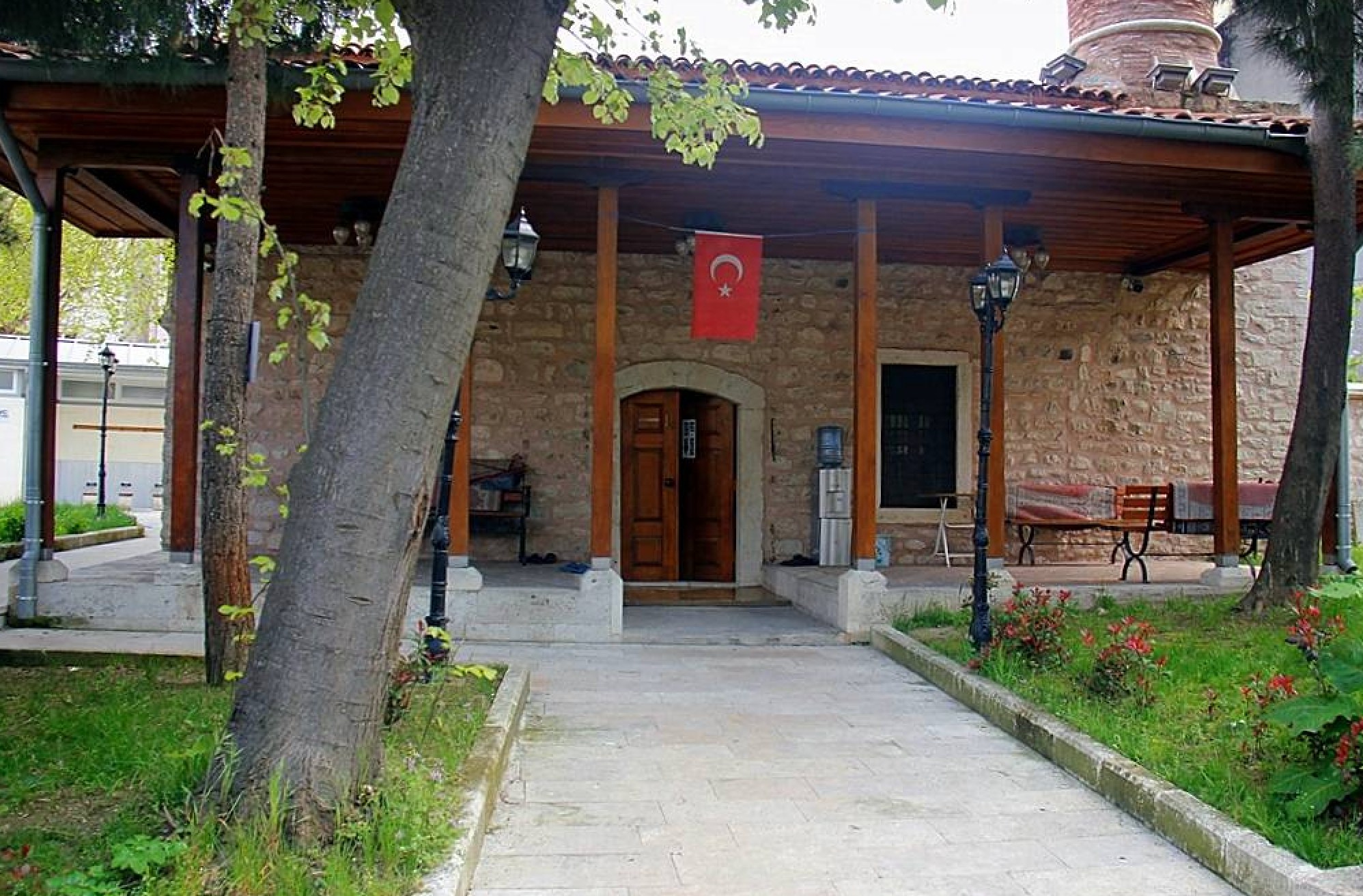 Arakiyeci Cafer Ağa Camii