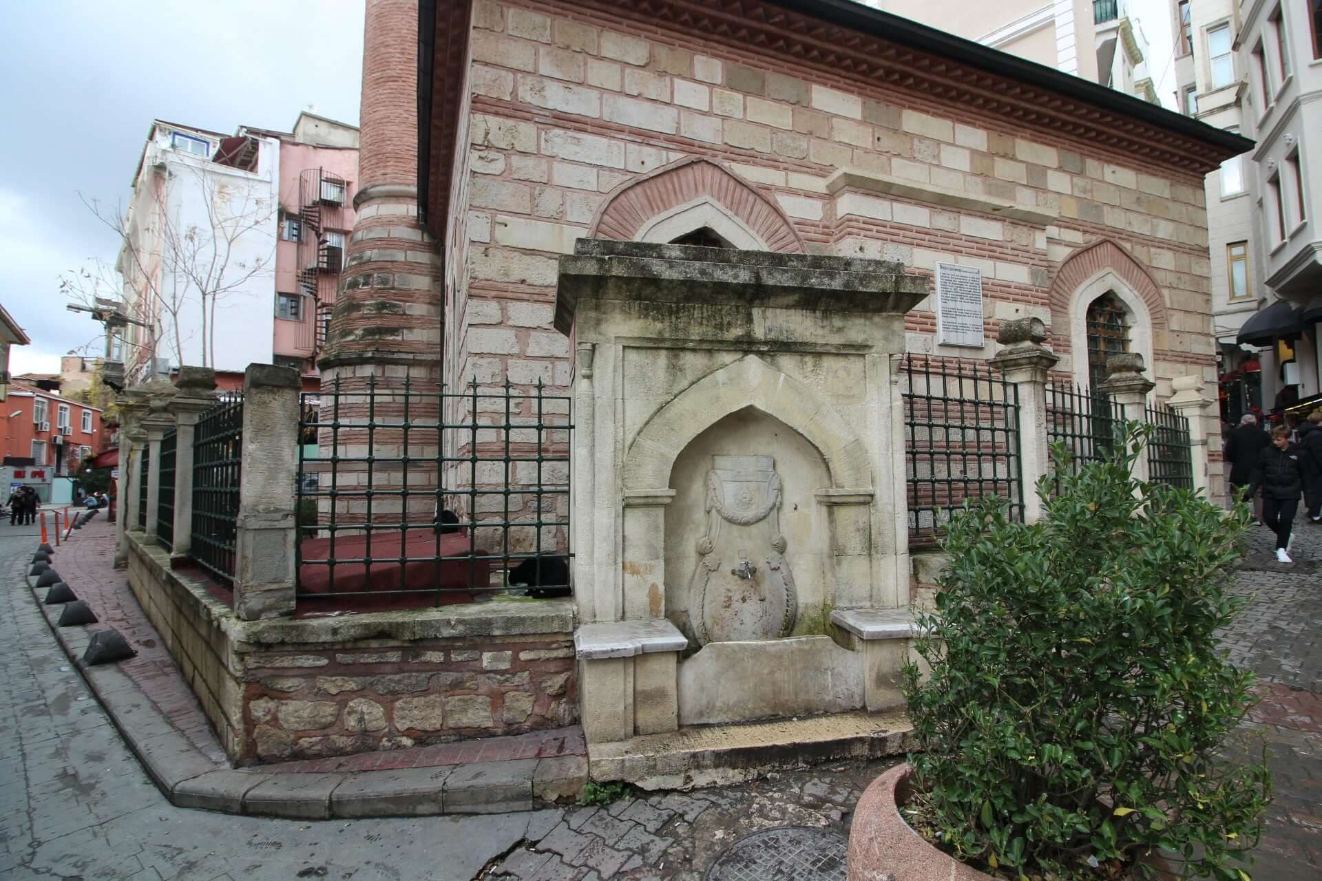 Bereketzade Ali Efendi Camii