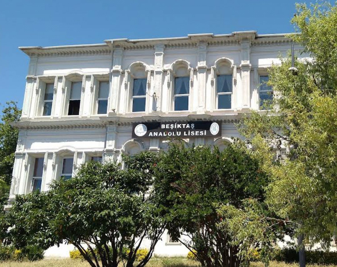 Beşiktaş Anadolu Lisesi