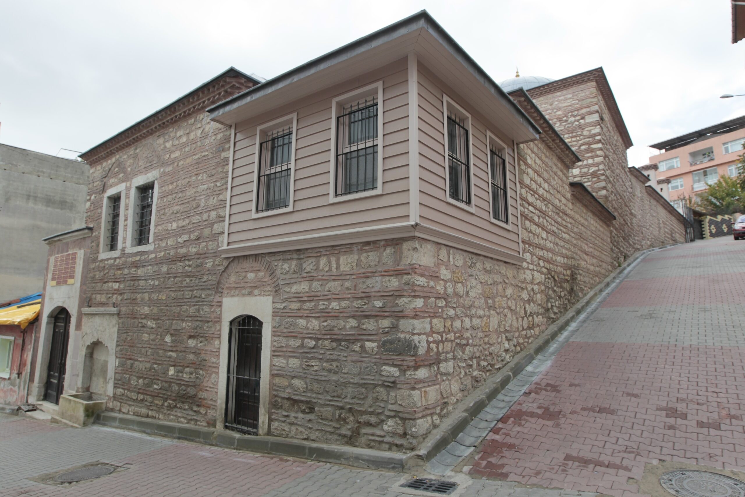 Beşirağa Medresesi