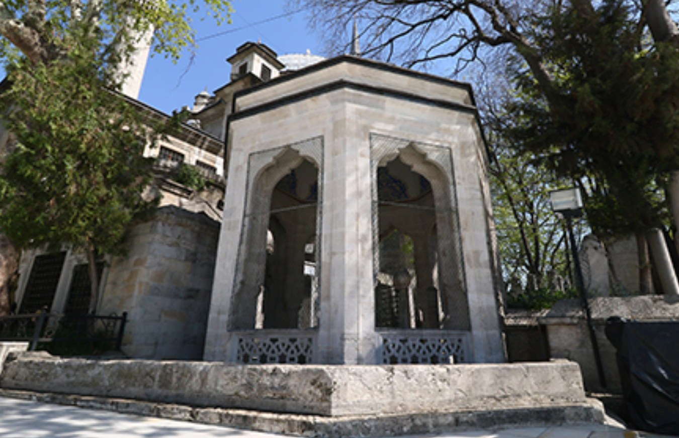 Bulak Mustafa Paşa Türbesi