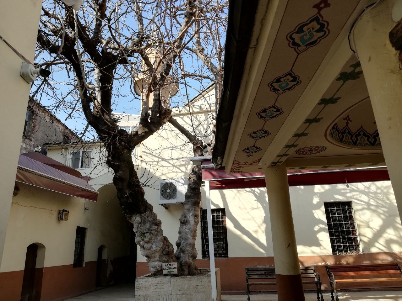 Efdalzade Camii
