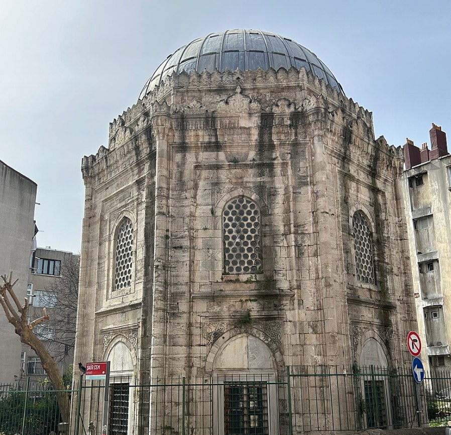 Hüsrev Paşa Türbesi