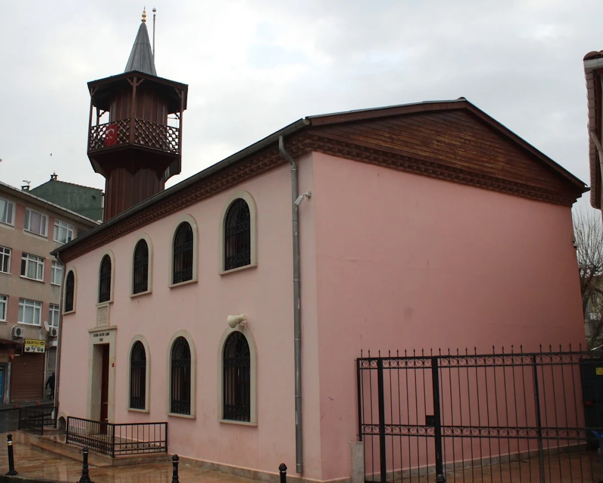 Fatmahatun Camii