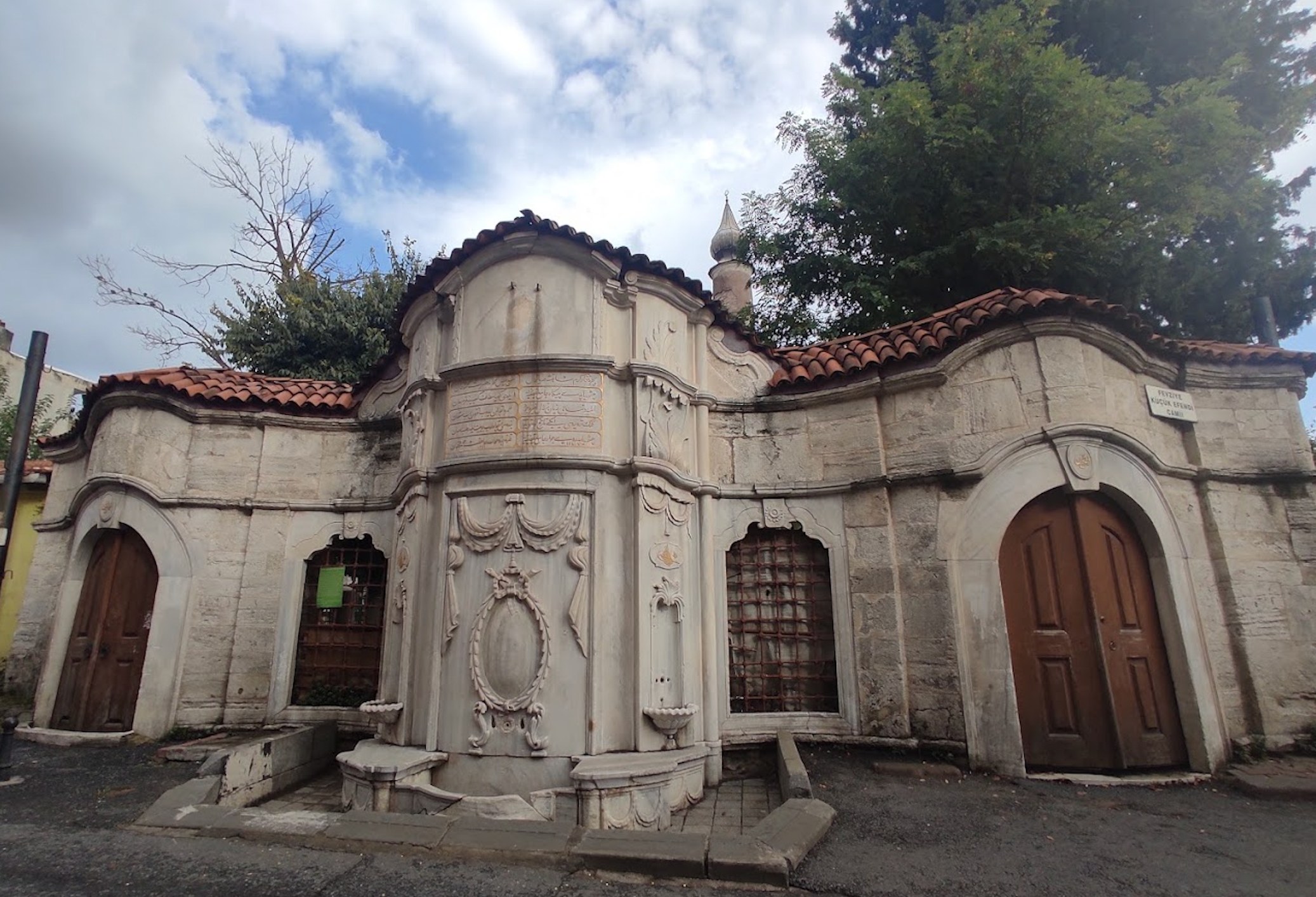 Fevziye Küçük Efendi Camii