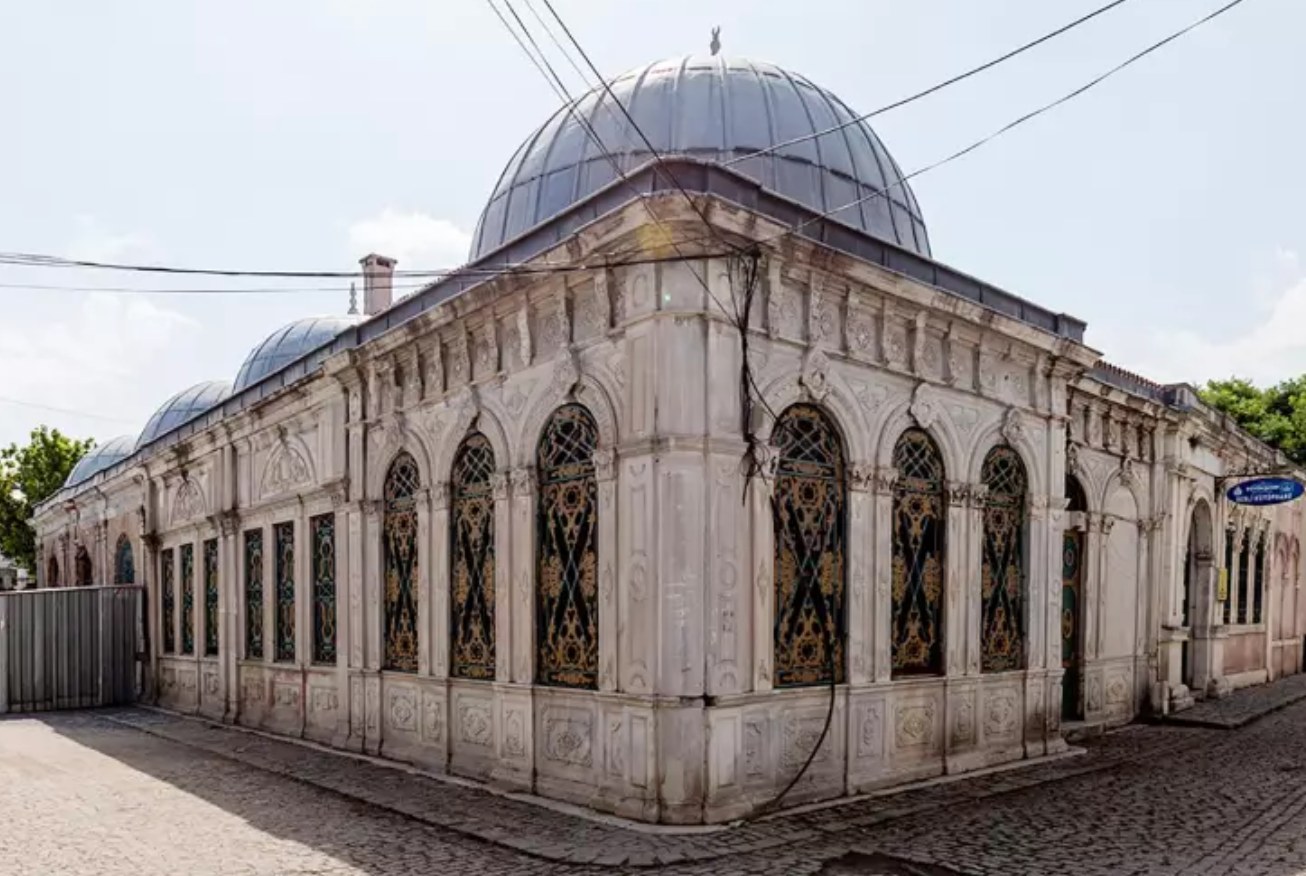 Halil Rıfat Paşa Türbesi