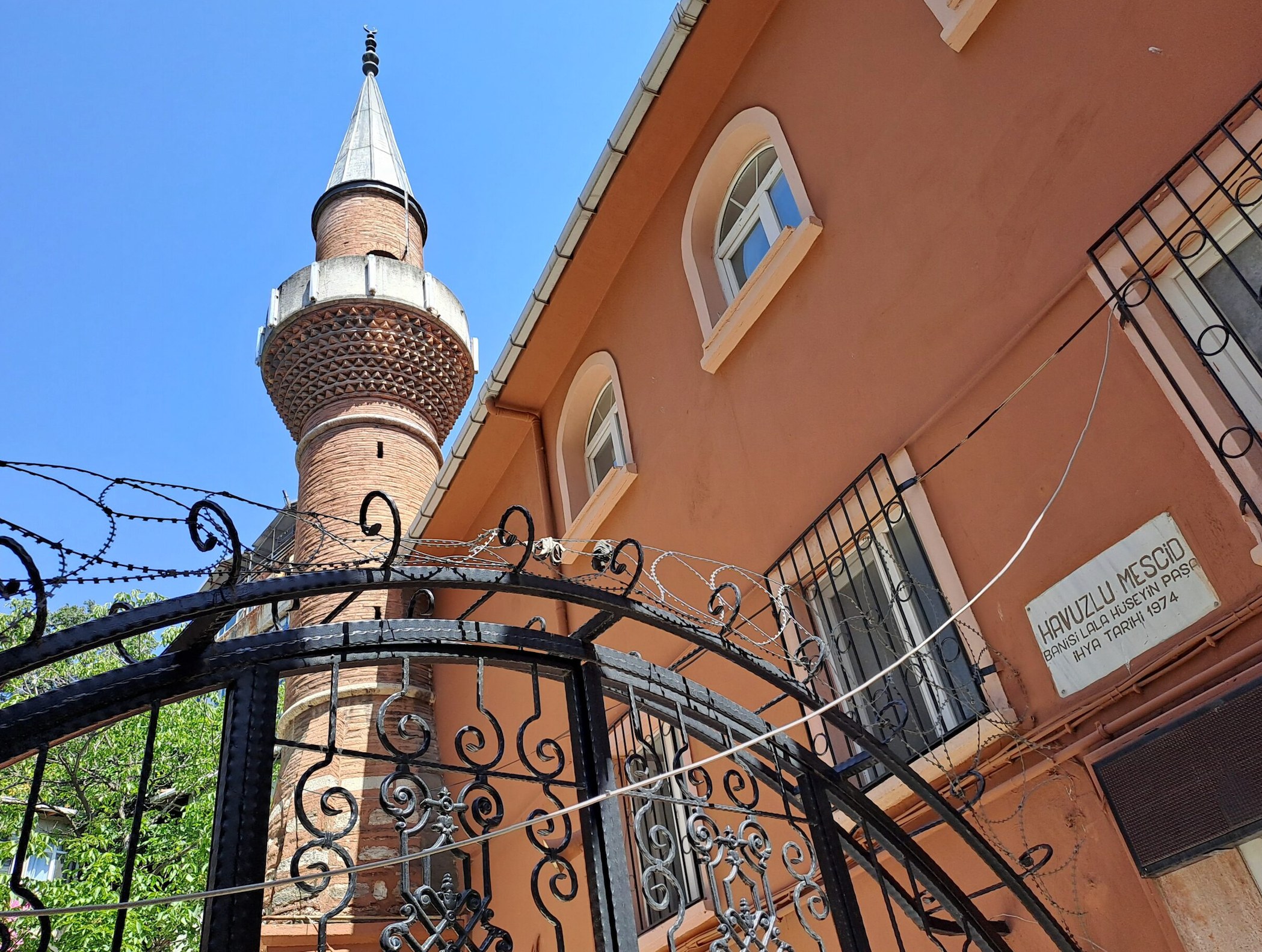 Havuzlu Mescid Camii
