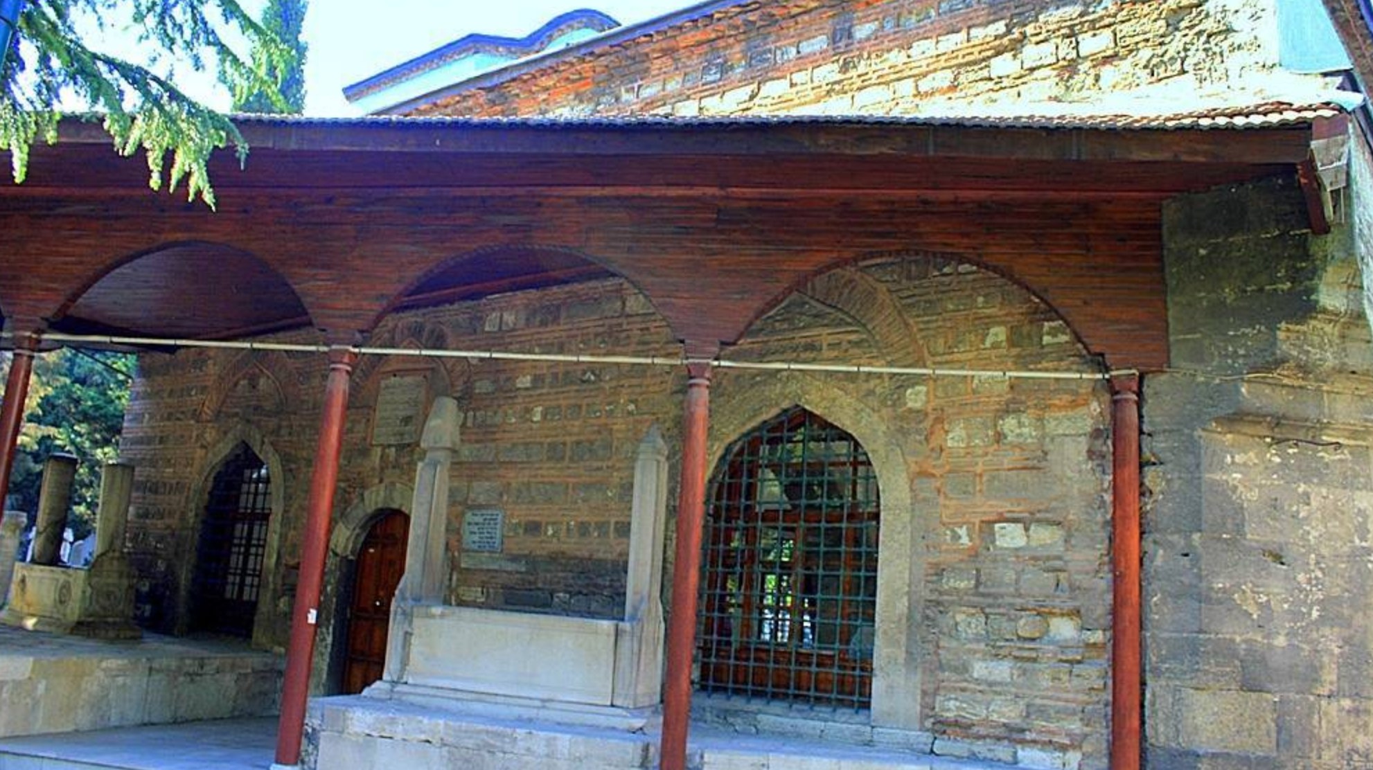 Hekimoğlu Ali Paşa Türbesi