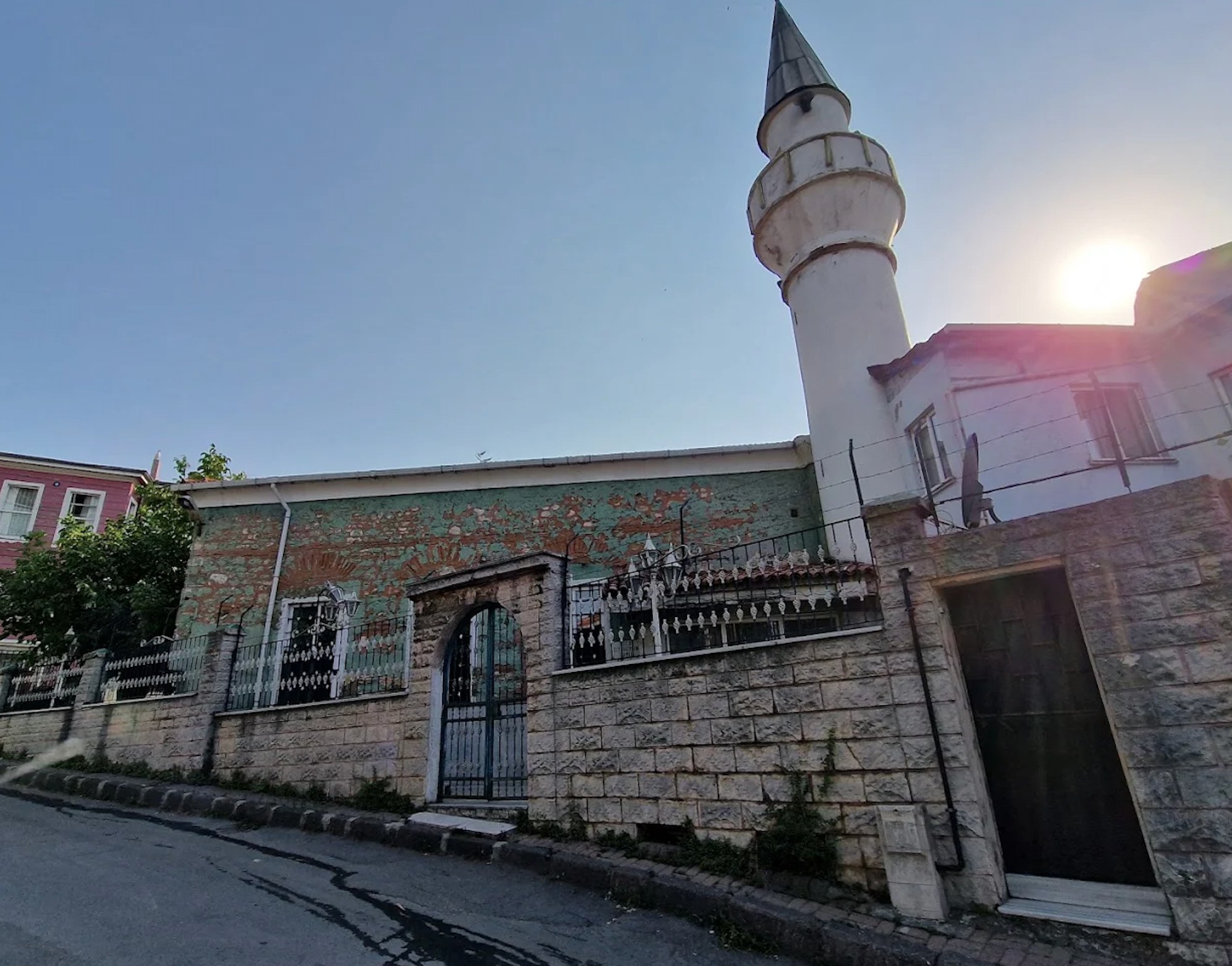 Hoca Gıyaseddin Camii