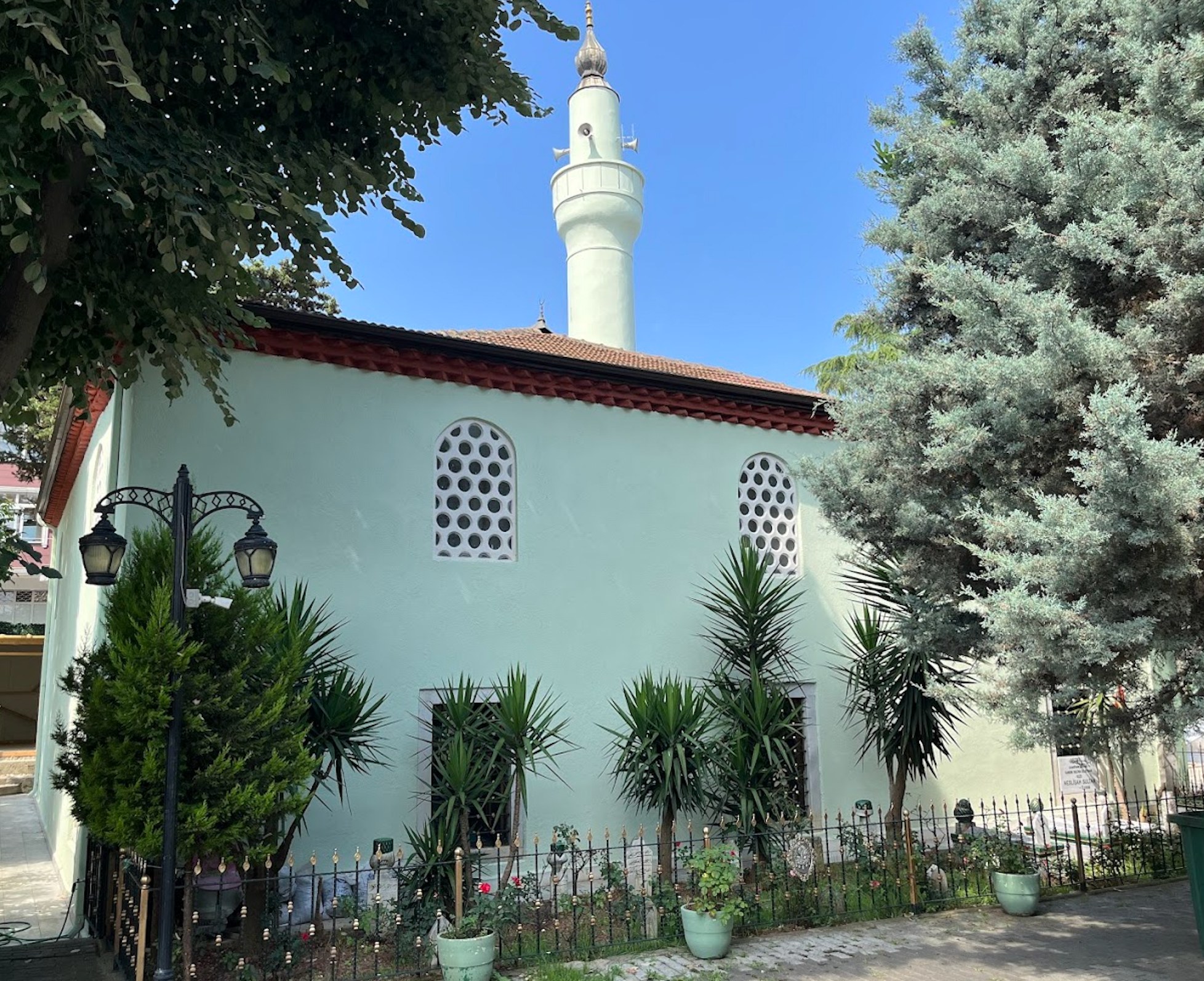 Neslişah Sultan Camii