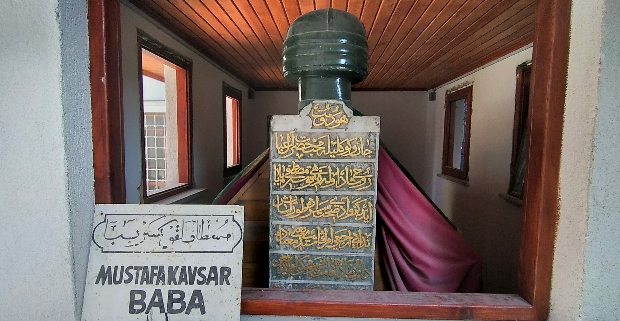 Kavsara Mustafa Baba Türbesi