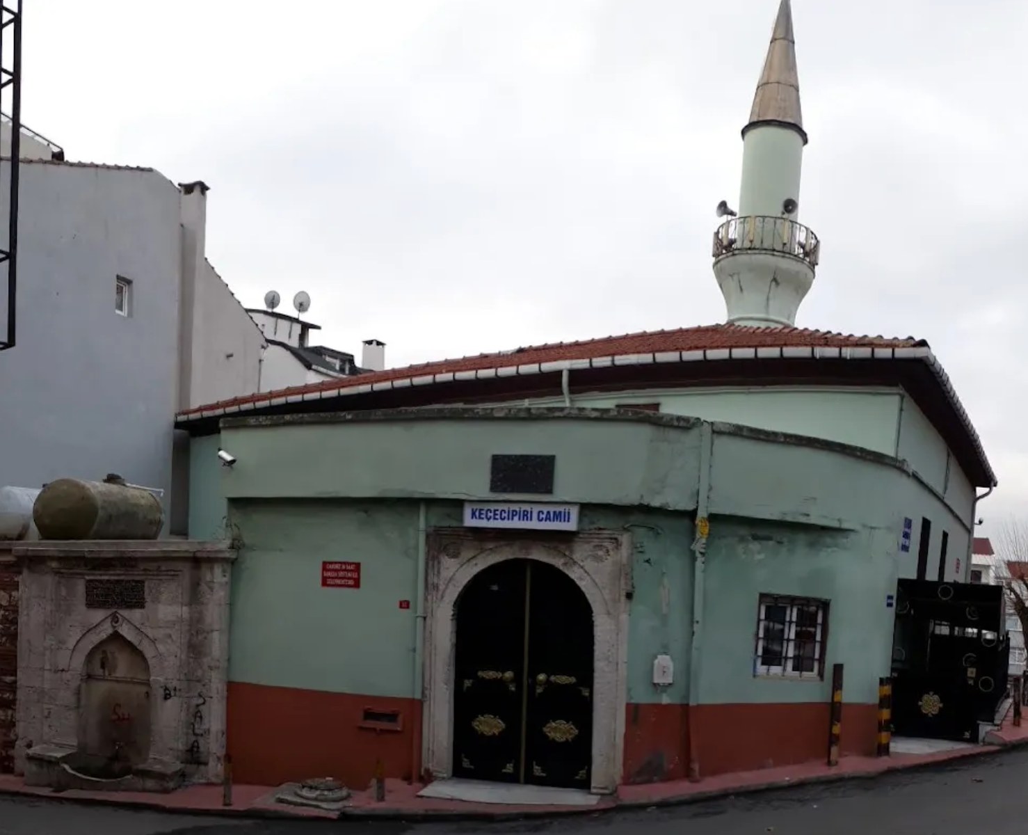 Keçecipiri Camii