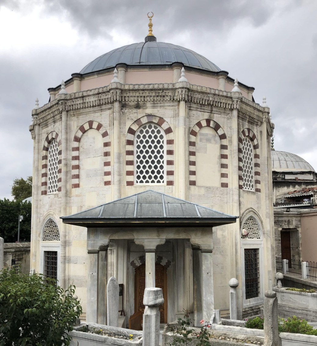 Koca Sinan Paşa Türbesi