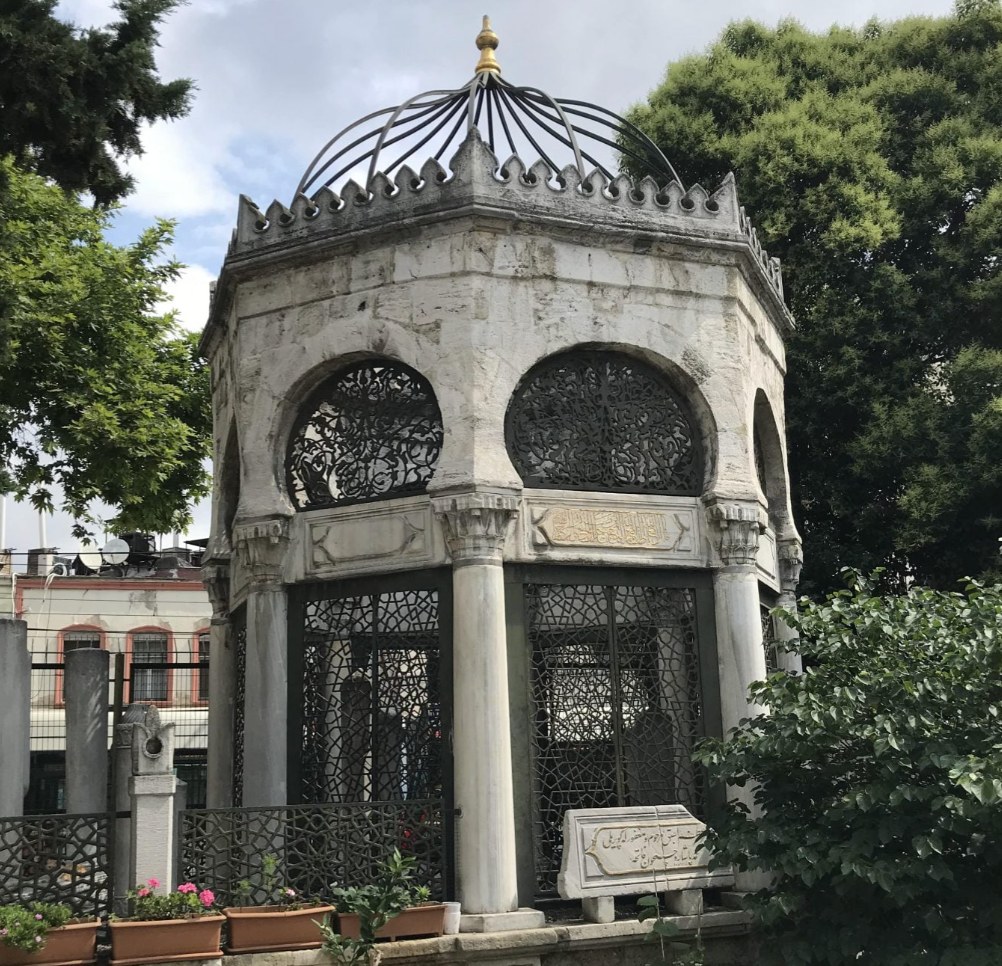 Köprülü Mehmet Paşa Türbesi