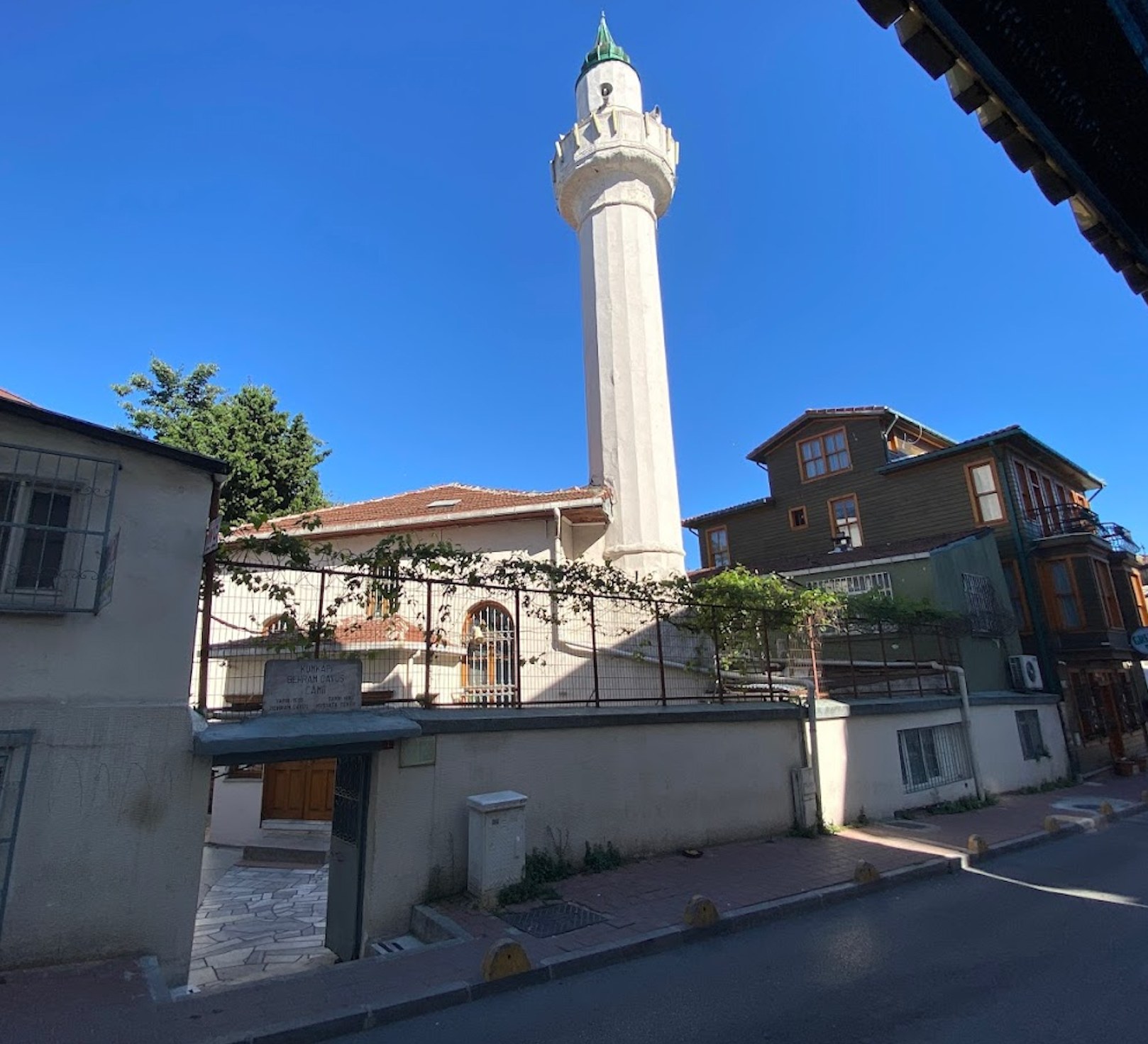 Kumkapı Behram Çavuş Camii
