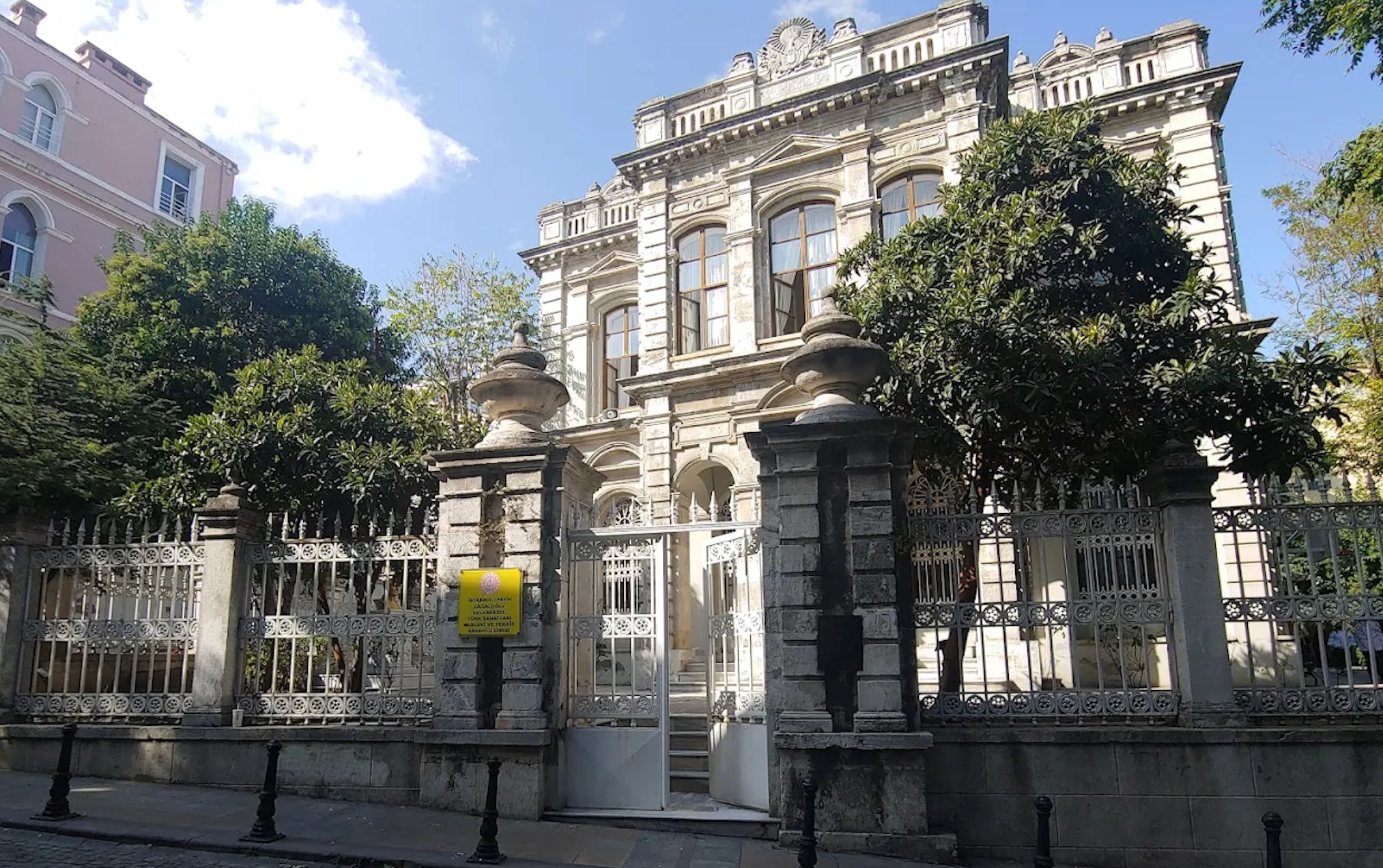 Milli Eğitim Akademisi - Sultanahmet