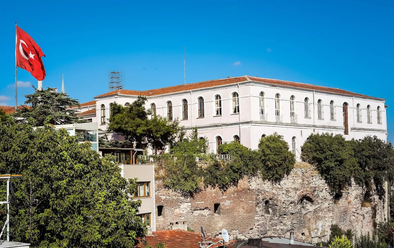 Milli Eğitim Akademisi - Sultanahmet