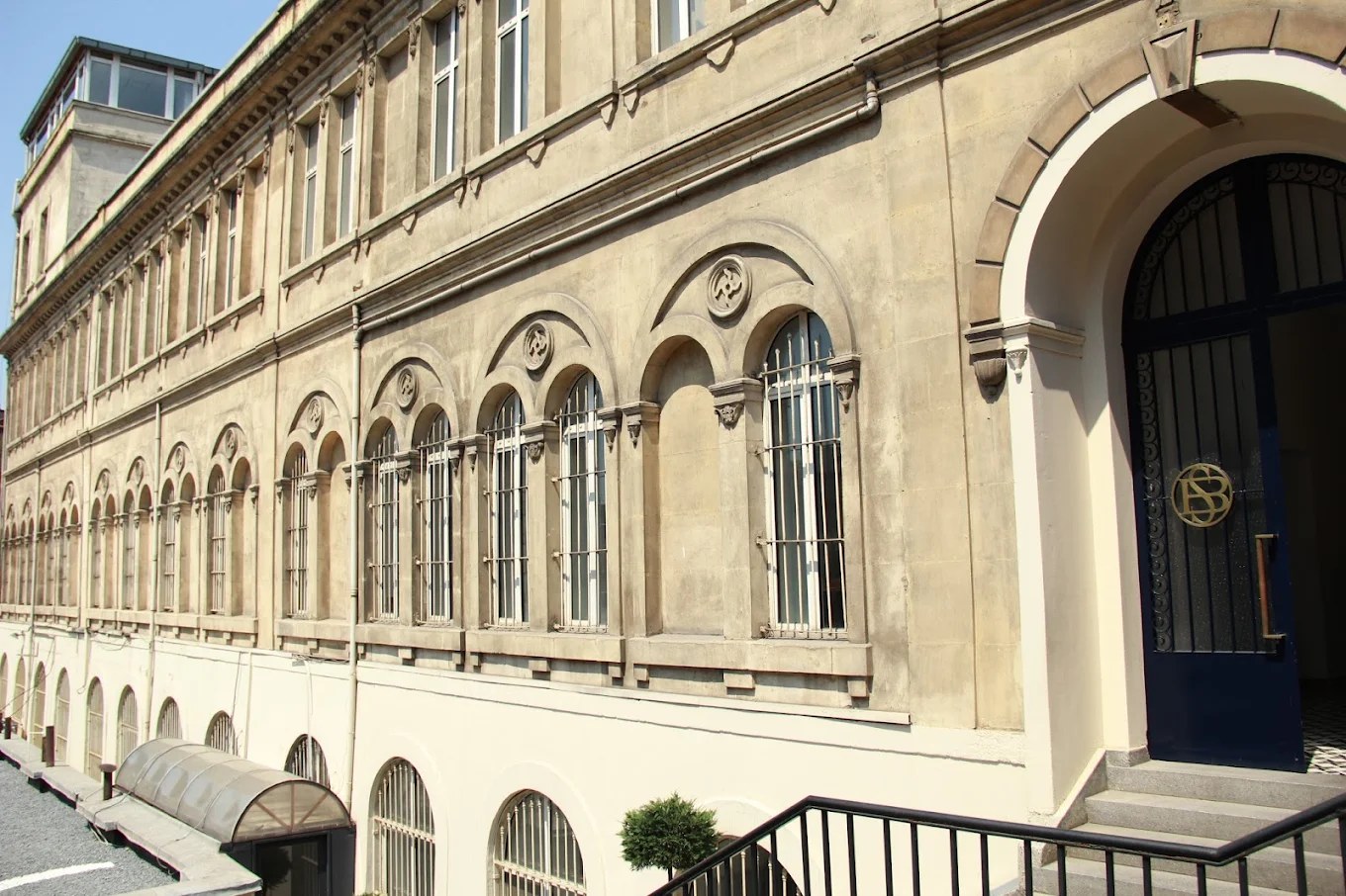 Özel Saint Benoît Fransız Lisesi