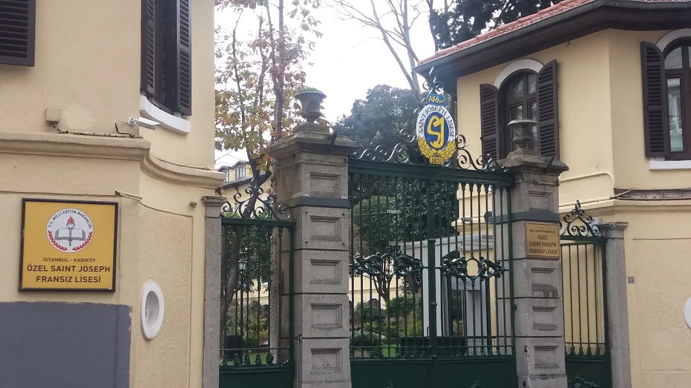 Özel Saint Joseph Fransız Lisesi