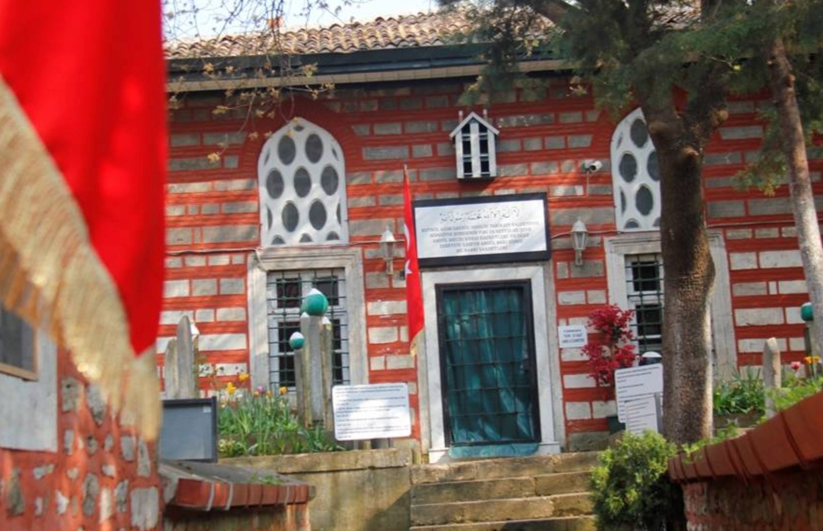 Pir Abdul Mecid Sivasi Türbesi
