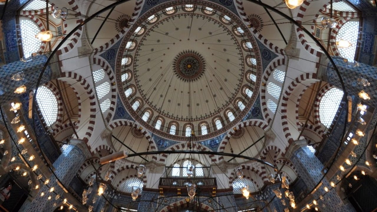 Rüstem Paşa Camii