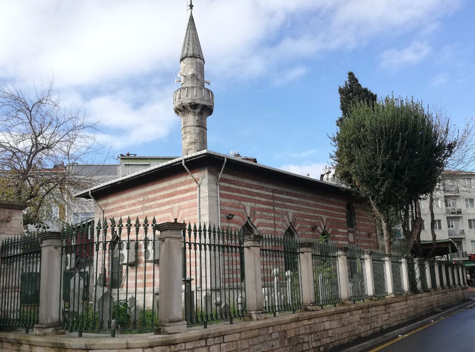 Katip Muslihiddin Camii