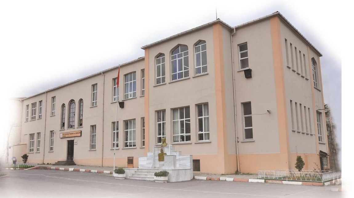 Selçuk Kız Mesleki ve Teknik Anadolu Lisesi