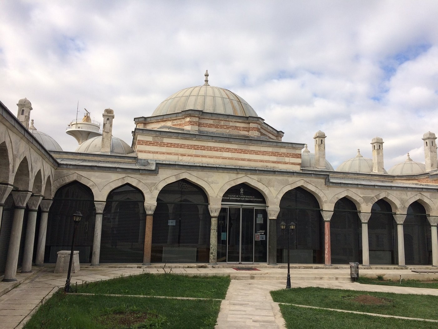 Şemsi Paşa Medresesi