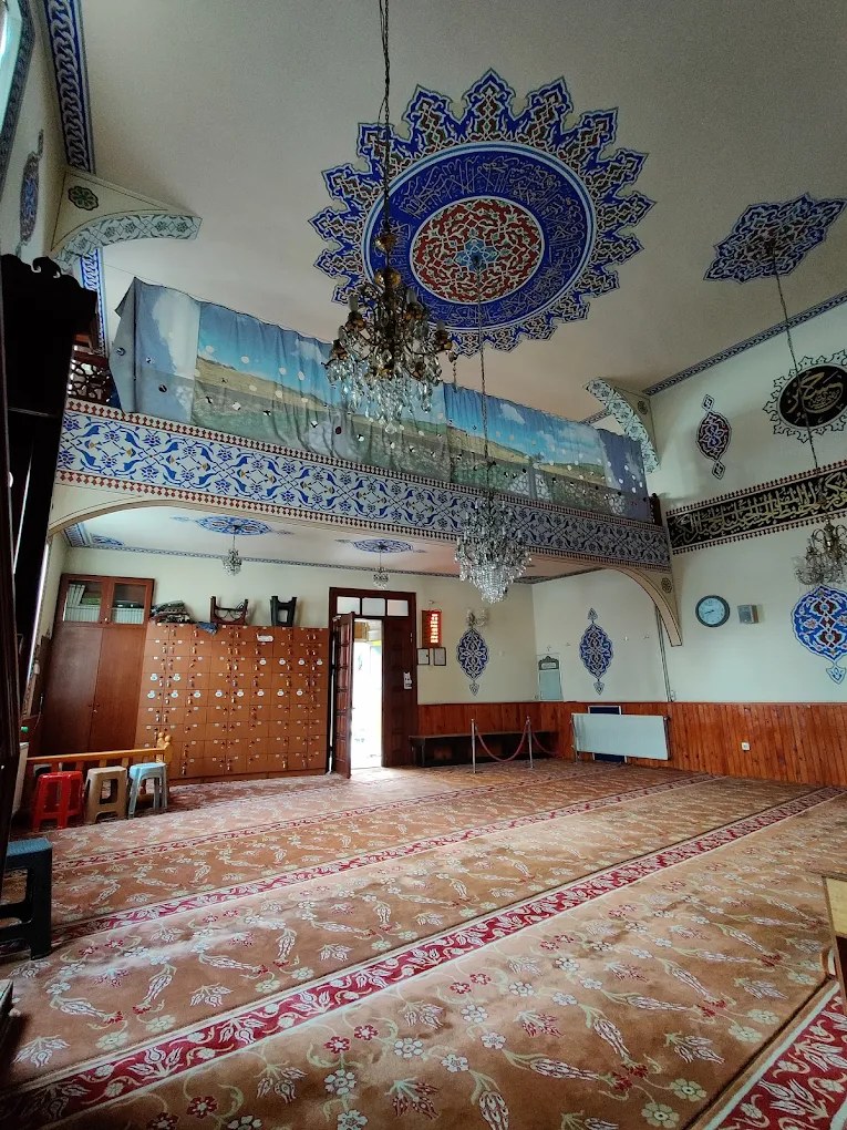 Serçe Hatun Camii