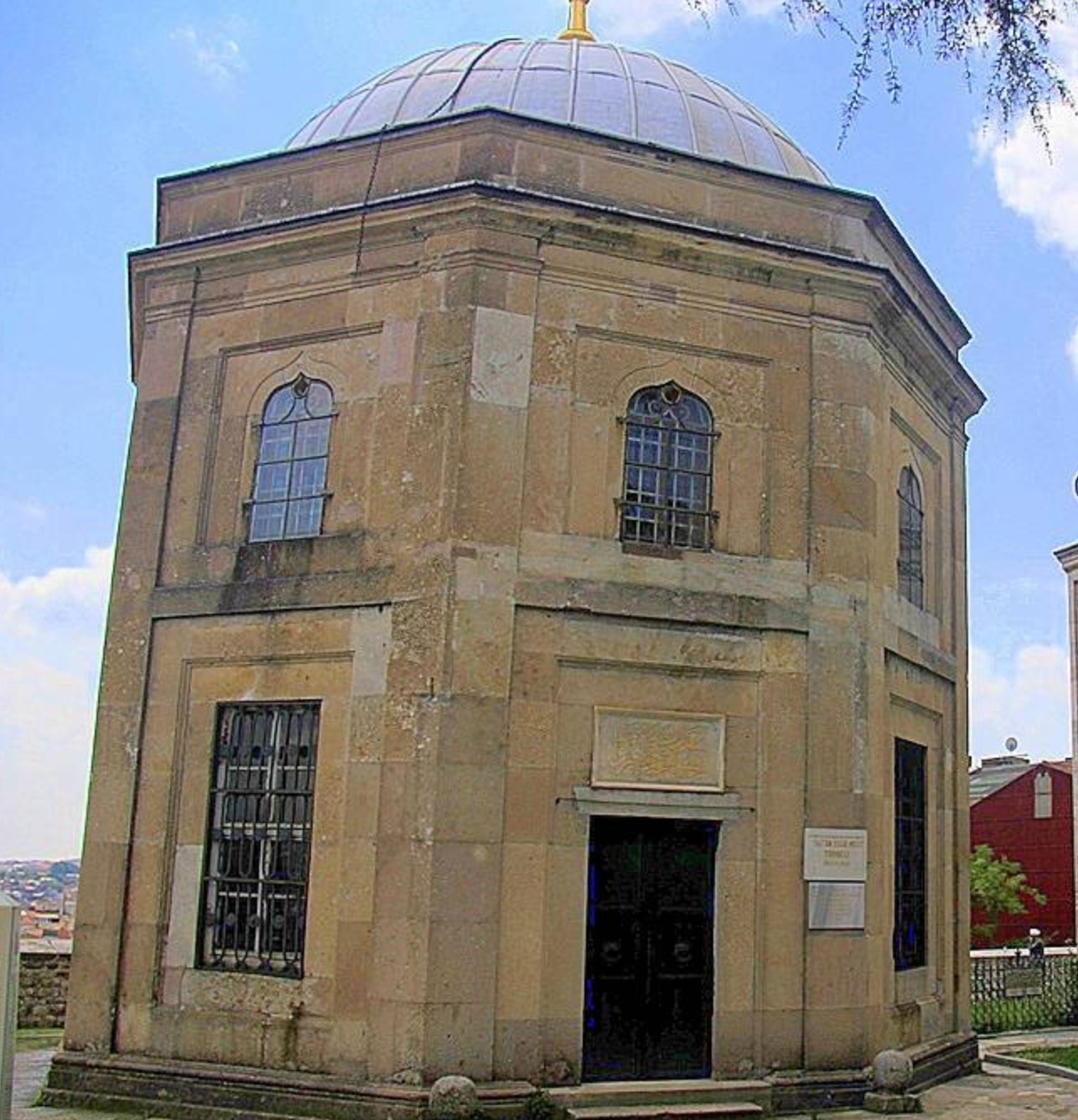 Sultan Abdülmecid Türbesi
