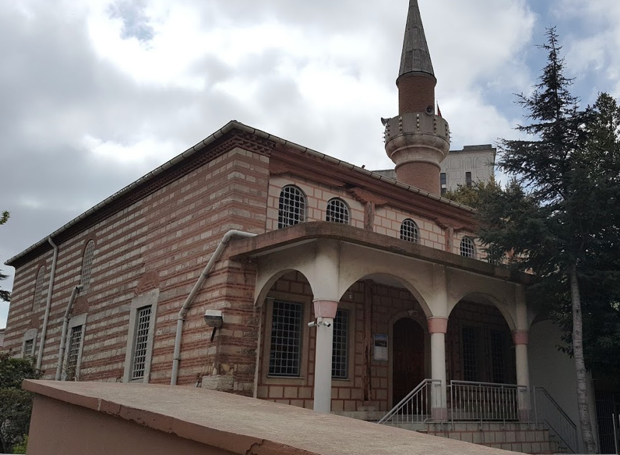 Tevkii Cafer Camii
