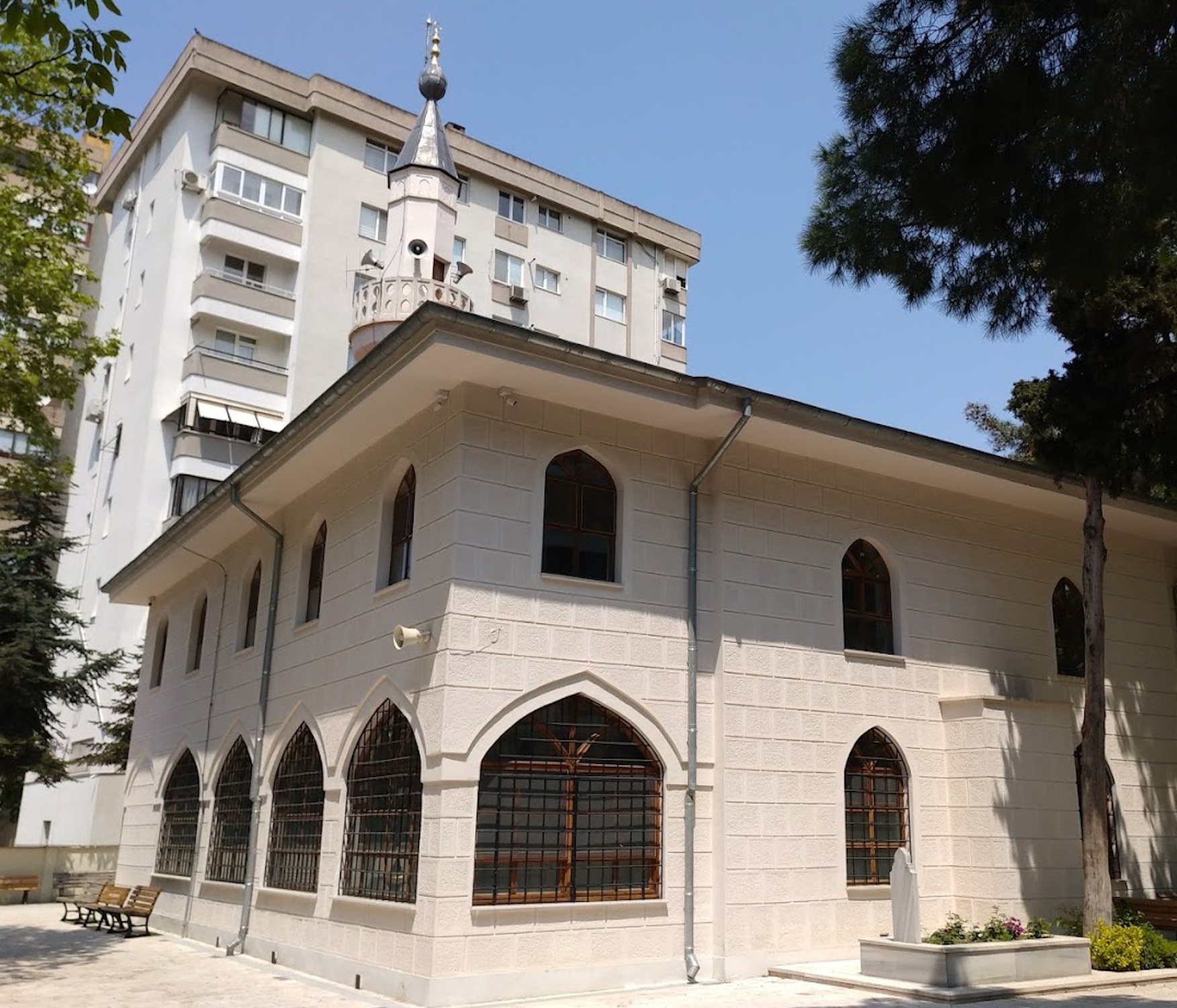Tüccarbaşı Camii
