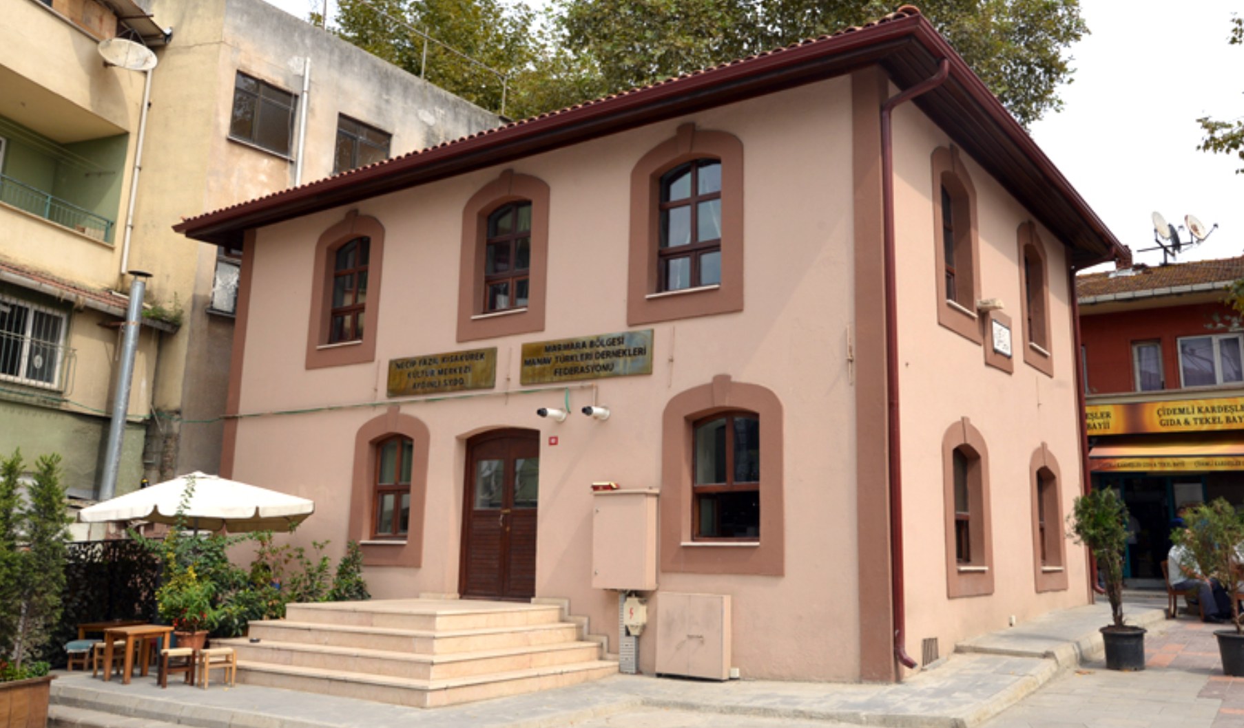 Aydınlı Mektebi