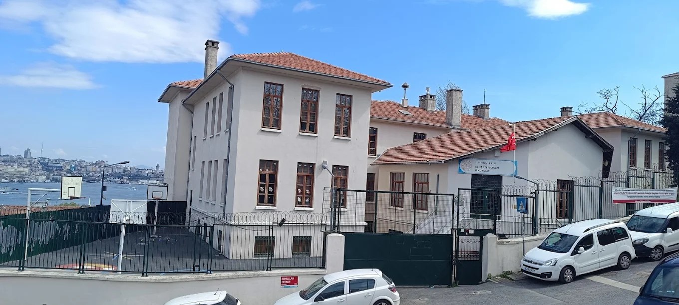 Ulubatlıhasan İlkokulu