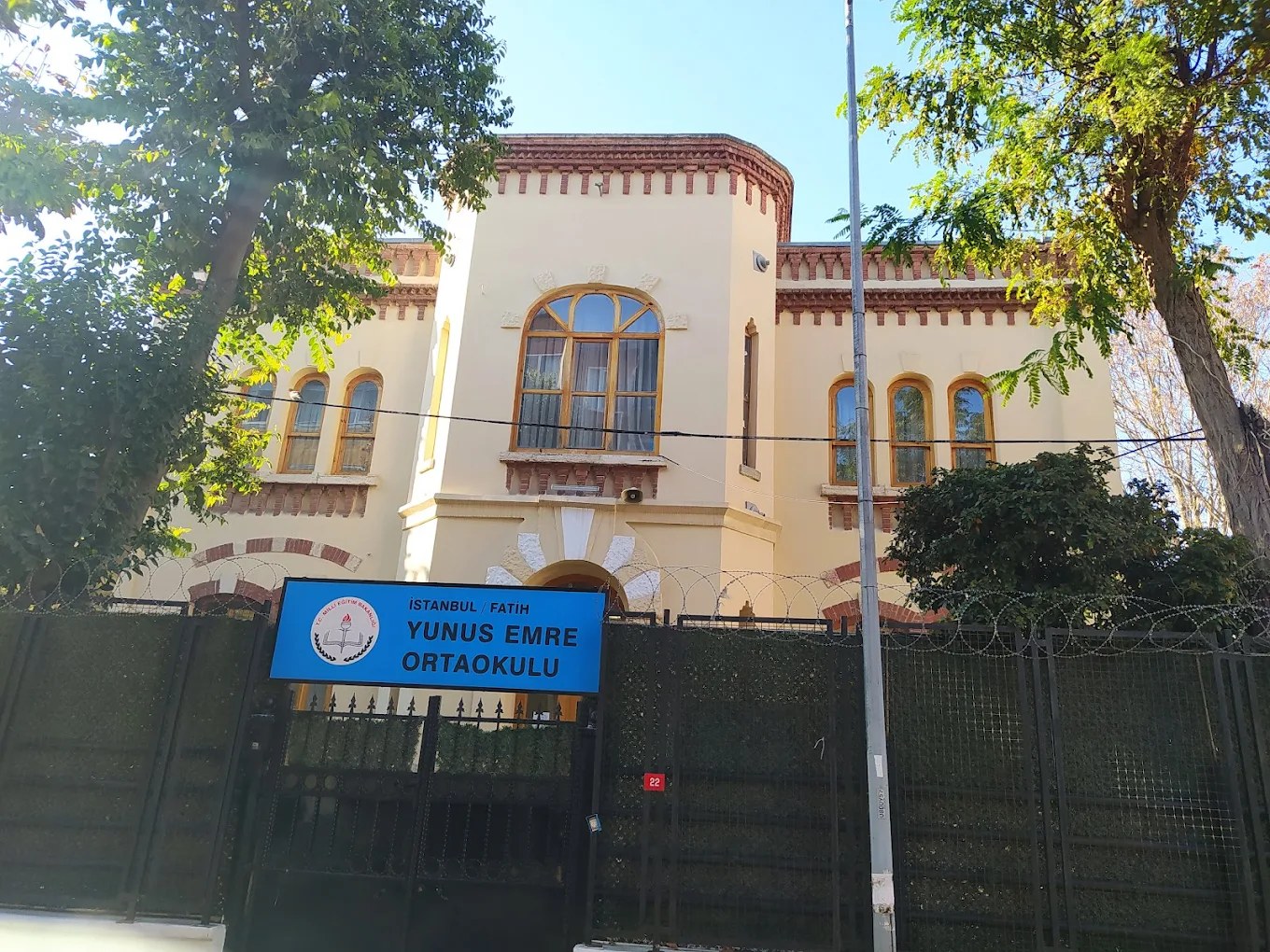 Yunus Emre Ortaokulu
