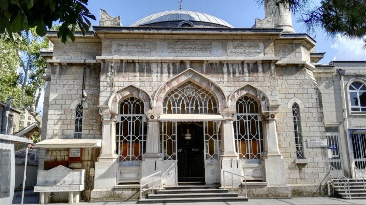 Zihnipaşa Camii