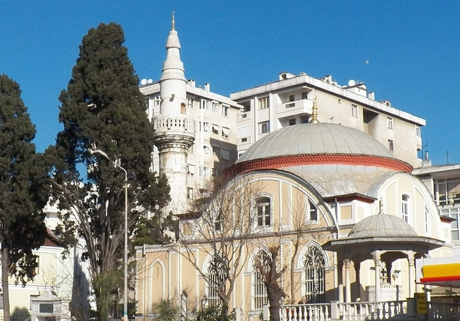 Zühtü Paşa Camii